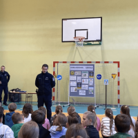 Jak bezpiecznie jeździć na rowerze i hulajnodze